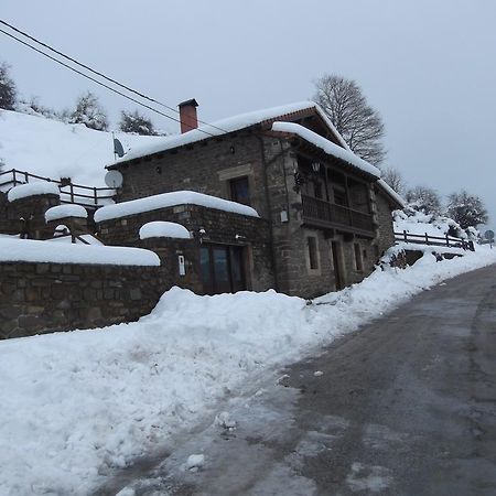 Montanas De Cantabria Hotel Tresviso Buitenkant foto